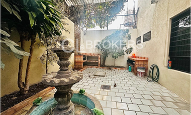 CASA EN MONUMENTAL