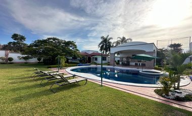 CASA EN VENTA EN FRACCIONAMIENTO LOMAS DE COCOYOC MORELOS