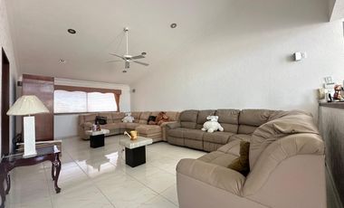 CASA EN VENTA EN FRACCIONAMIENTO LOMAS DE COCOYOC MORELOS