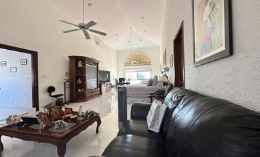 CASA EN VENTA EN FRACCIONAMIENTO LOMAS DE COCOYOC MORELOS