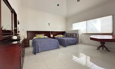 CASA EN VENTA EN FRACCIONAMIENTO LOMAS DE COCOYOC MORELOS