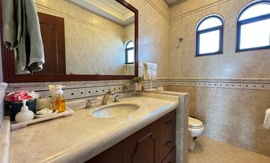 CASA EN VENTA EN FRACCIONAMIENTO LOMAS DE COCOYOC MORELOS