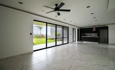 CASA EN VENTA EN FRACCIONAMIENTO LOMAS DE COCOYOC MORELOS