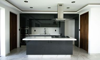 CASA EN VENTA EN FRACCIONAMIENTO LOMAS DE COCOYOC MORELOS