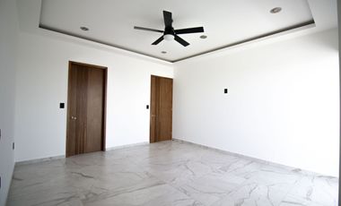 CASA EN VENTA EN FRACCIONAMIENTO LOMAS DE COCOYOC MORELOS