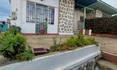 PROPIEDADSOLIDA EN EL CENTRO EL QUISCO