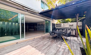 Casa en Renta de Lujo en Coto Pontevedra, Zona Dorada Puerta de Hierro Zapopan