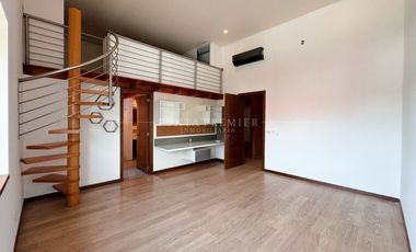 Casa en Renta de Lujo en Coto Pontevedra, Zona Dorada Puerta de Hierro Zapopan