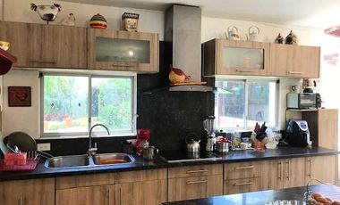 Venta Casa independiente en el Sector de San Pedro de Nayon