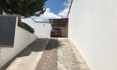 Venta Casa independiente en el Sector de San Pedro de Nayon