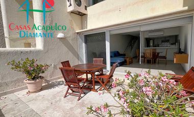 Departamento de playa con terraza y vista frontal al mar