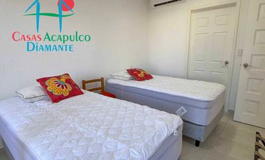 Departamento de playa con terraza y vista frontal al mar