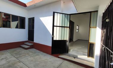 Casa sola de un solo nivel con 2 recámaras en la Col. La Pradera de Cuernavaca, Mor.