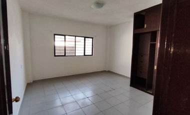 Casa sola de un solo nivel con 2 recámaras en la Col. La Pradera de Cuernavaca, Mor.