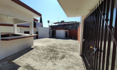Casa sola de un solo nivel con 2 recámaras en la Col. La Pradera de Cuernavaca, Mor.