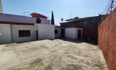 Casa sola de un solo nivel con 2 recámaras en la Col. La Pradera de Cuernavaca, Mor.
