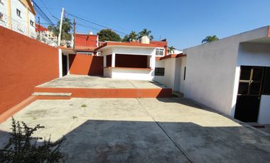 Casa sola de un solo nivel con 2 recámaras en la Col. La Pradera de Cuernavaca, Mor.
