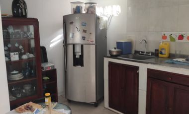 VENDO DE OPORTUNIDAD CASA PLANA EN LAS PALMAS BARRANQUILLA CON AREA DE 180mts