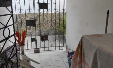 VENDO DE OPORTUNIDAD CASA PLANA EN LAS PALMAS BARRANQUILLA CON AREA DE 180mts