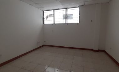 Alquiler de Casa con uso de suelo comercial en Garzota