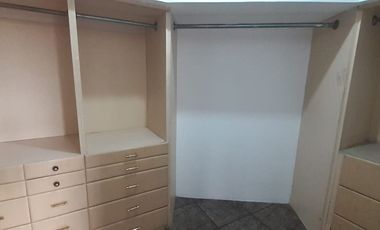 Alquiler de Casa con uso de suelo comercial en Garzota