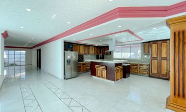 Casa en Venta, Bosques del Lago, Cuautitlan Izacalli. Estado de México