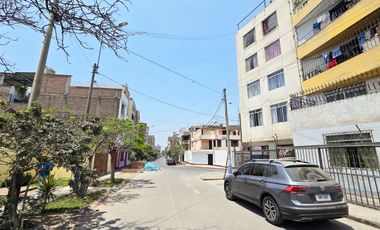 DEPARTAMENTO 2DO PISO EN VENTA 76 M2 URB. ALEJANDRO ALVAREZ - ATE