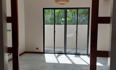 Brand New 4 Bedroom House in BF Homes HEVA Enclave For Sale (ARVIT-4BR-HVA-001)