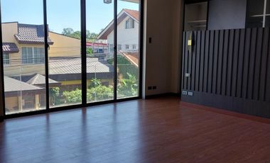 Brand New 4 Bedroom House in BF Homes HEVA Enclave For Sale (ARVIT-4BR-HVA-001)