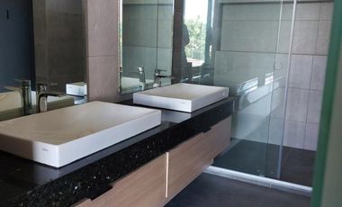 Brand New 4 Bedroom House in BF Homes HEVA Enclave For Sale (ARVIT-4BR-HVA-001)