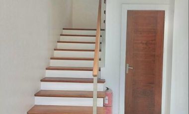 5BR House and Lot For Sale in New Manila