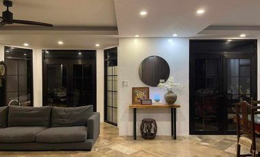 Lot with Old house for Sale in Alabang Hills