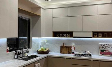 Lot with Old house for Sale in Alabang Hills