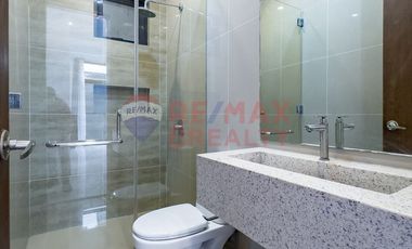 BF Homes, Prime 2-Storey New Modern House for Sale, Parañaque City
