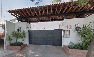 VENTA DE CASA EN LUTENSIA LOMAS ESTRELLA 2DA. SECCION IZTAPALAPA