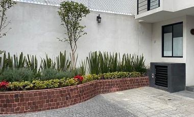 VENTA DE CASA EN LUTENSIA LOMAS ESTRELLA 2DA. SECCION IZTAPALAPA