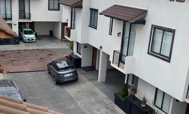 VENTA DE CASA EN LUTENSIA LOMAS ESTRELLA 2DA. SECCION IZTAPALAPA