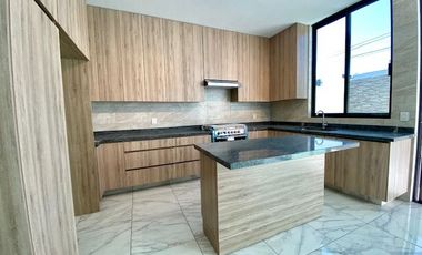 Casa en venta en San Isidro coto Savia Central