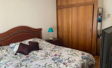 SE VENDE CASA DE DOS PISOS EN EXCELENTE UBICACIÓN ESPACIOSA Y CONFORTABLE