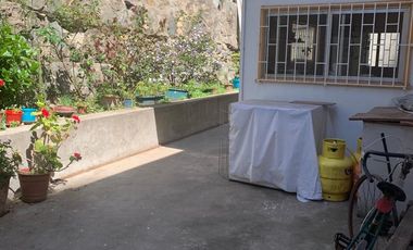 SE VENDE CASA DE DOS PISOS EN EXCELENTE UBICACIÓN ESPACIOSA Y CONFORTABLE