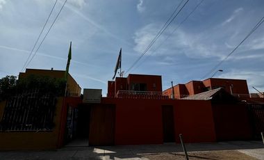 SE VENDE PROPIEDAD CON ALMACEN