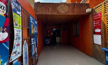 SE VENDE PROPIEDAD CON ALMACEN