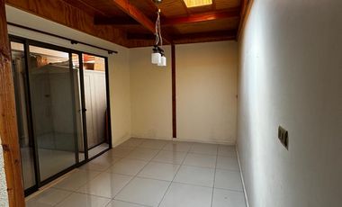 SE VENDE PROPIEDAD CON ALMACEN
