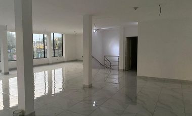 Local de Alquiler en la Alborada