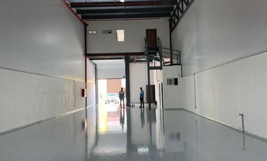 Bodega de venta en Samborondón
