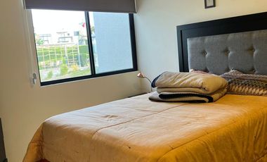 Casa Amueblada en Renta en Zibatá, Querétaro | 3 Recámaras + Roof Garden