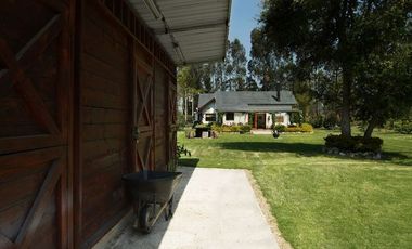 FINCA EN VENTA  LOS PINOS POLO CLUB MOSQUERA