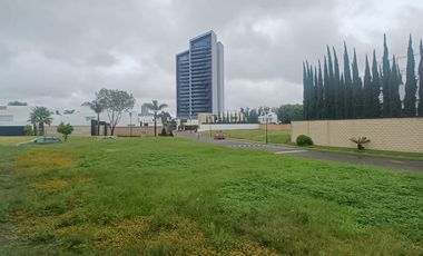 SE VENDE TERRENO EN ESQUINA UBICADO EN FRACCIONAMIENTO ELSECRETO, SAN ANDRES CHOLULA PUEBLA