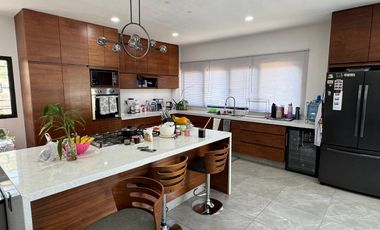 Venta de Hermosa casa en Alta Palmira