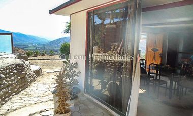 Leon Propiedades vende parcela de 9700m2 con casa en sector Miraflores, Curacaví.